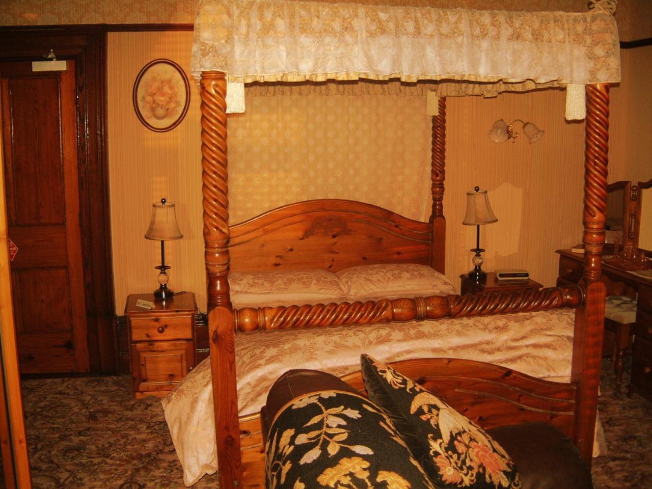 Manor House B And B Ларн Экстерьер фото